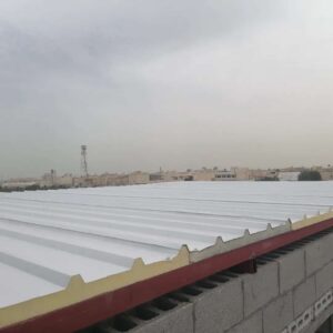 بناء ملاحق ساندوتش بانل في الرياض بسرعة قياسية