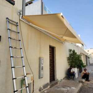 مظلات كهربائية متحركة بالرياض